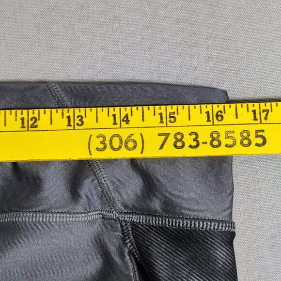 Under Armour active wear sport leggings women's size 10 or 12 grey colour crop - Picture 7 of 12